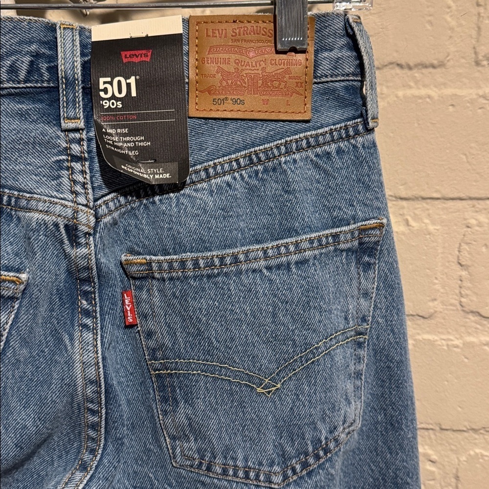 Levis 501 jeans 90’s Classic Blue Distressed Jeans cotton 26 x 30 NEW - Picture 4 of 5